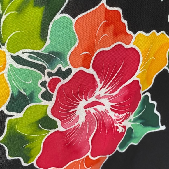 🌺 Gorgeous Alii of Hawaii scarf - Picture 7 of 15